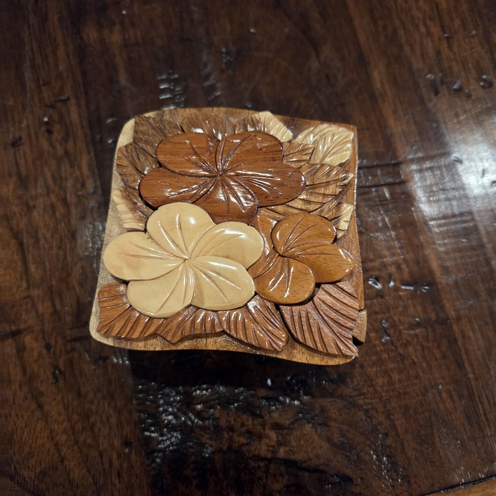 Wooden Puzzle Box With Floral Lid